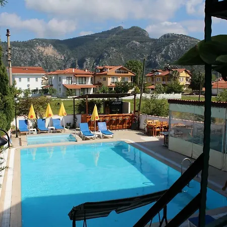 Hotel Alinda *